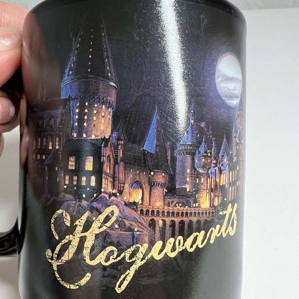 Universal Studios Wizarding World Of Harry Potter Hogwarts 12 Oz Coffee Mug Cup - Picture 3 of 4